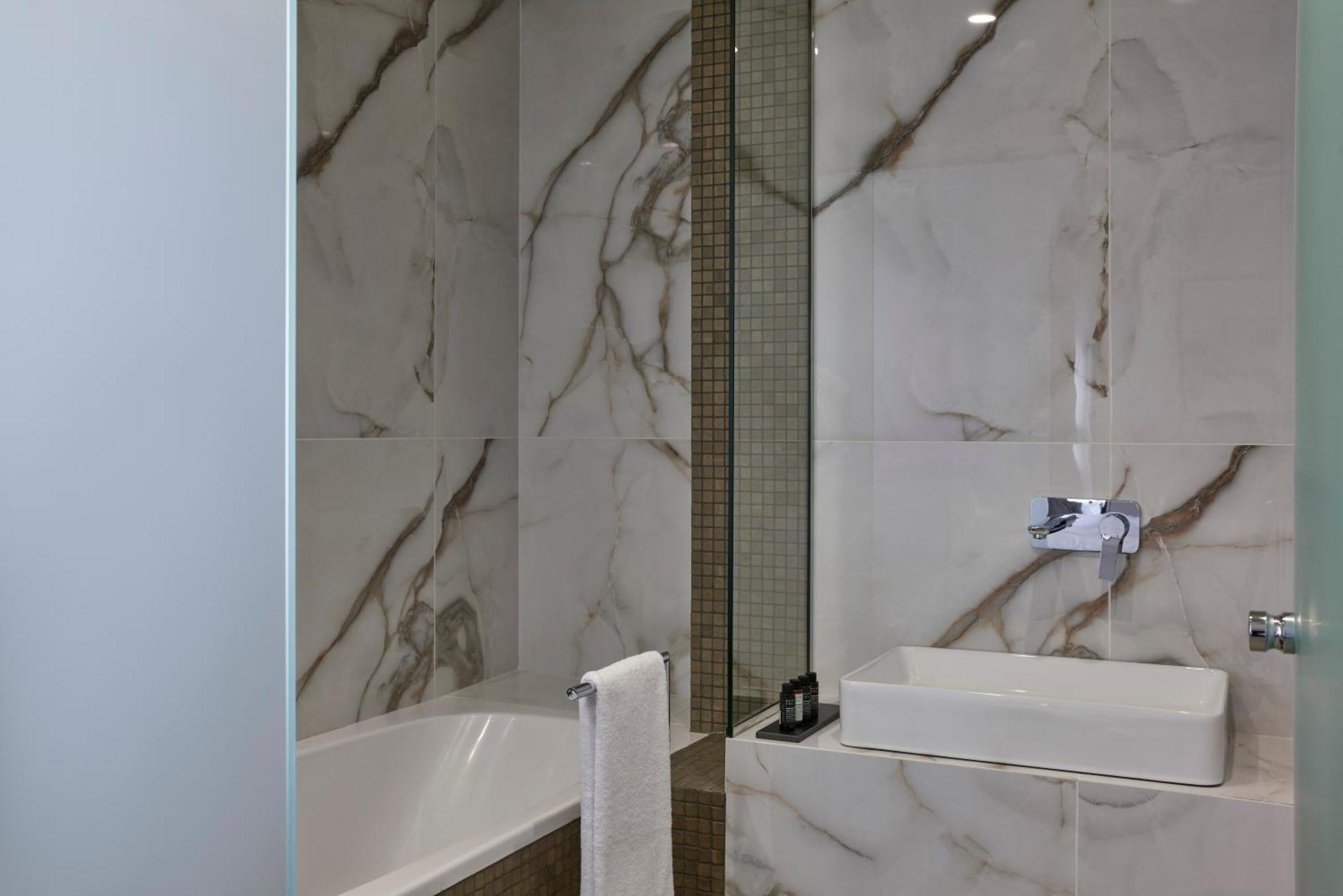 Hestia - Kolokotroni 23 Hotel Athens Ngoại thất bức ảnh